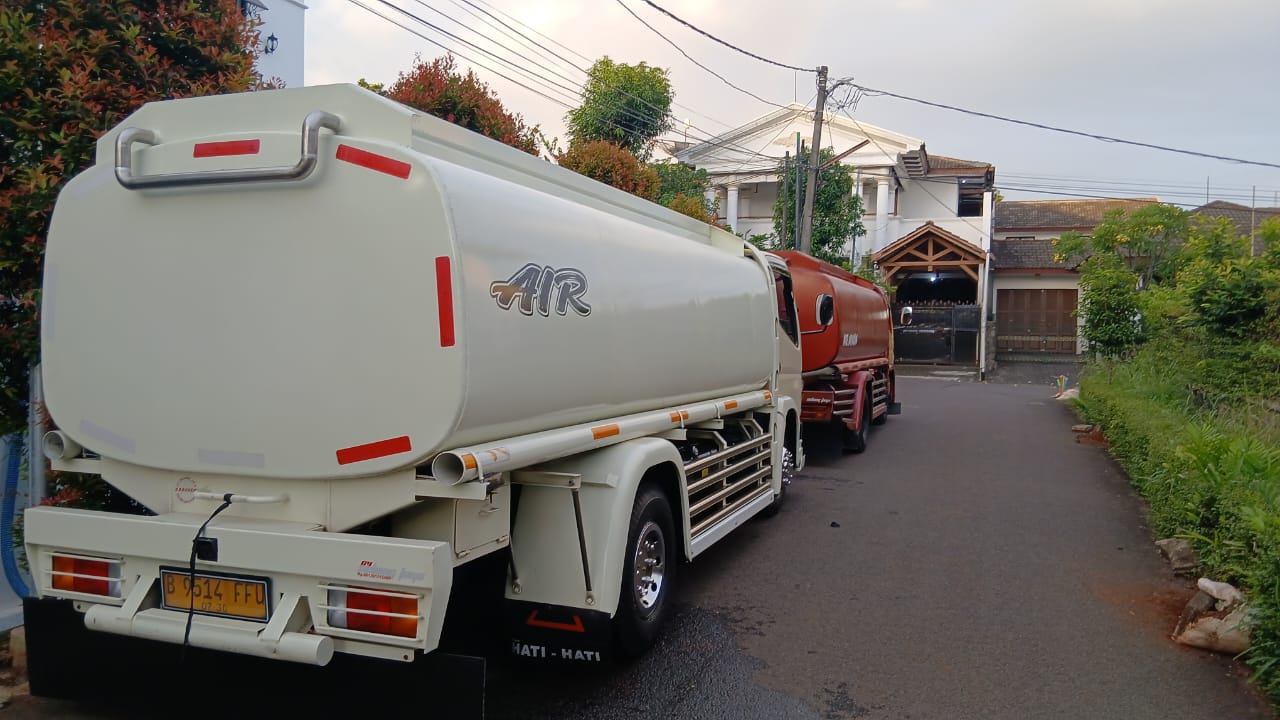 Jual Air Bersih Tangki Untuk Kolam Renang 